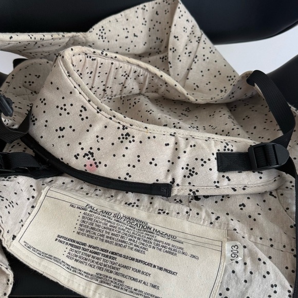 HAPPY Linen Baby Backpack - Picture 3 of 3